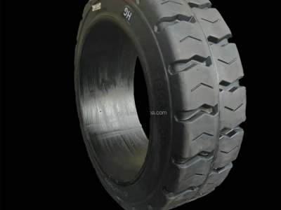 全新 18x6x12 1/8 高品质压装式黑白橡胶实心轮胎，带滚珠轴承，适用于叉车 457x152x308