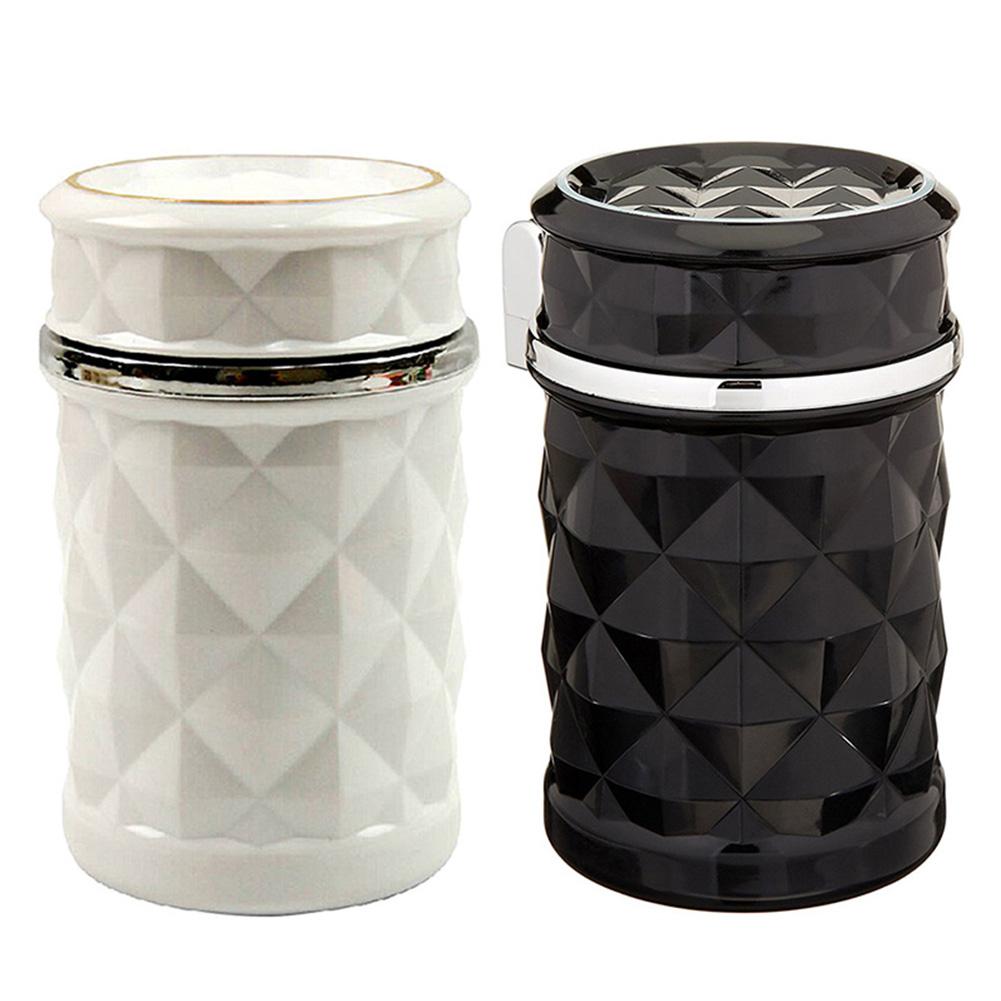 便携式汽车汽车 led 烟灰缸与汽车标志