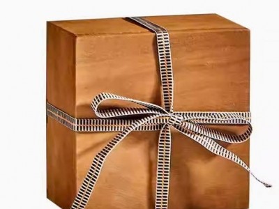 定制复古实木储物盒矩形设计，用于包装家居用品或食品作为礼品盒